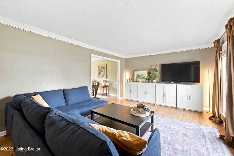 9202 Auburn Ave, Jeffersontown, KY 40299