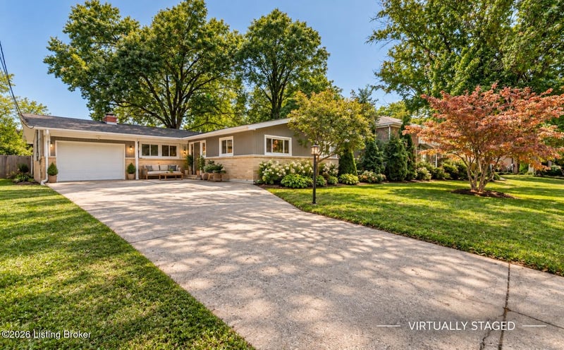 9204 Axminster Dr, Jeffersontown, KY 40299