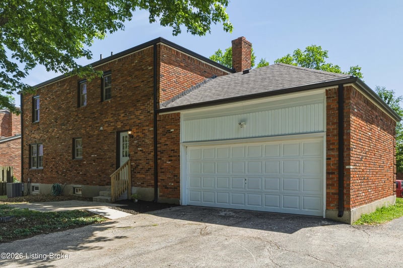 9205 Collingwood Rd, Jeffersontown, KY 40299