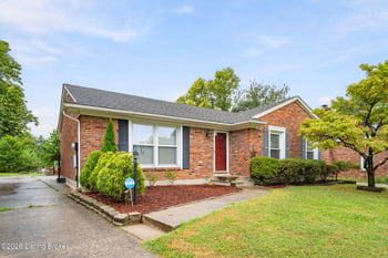 9206 Auburn Ave, Jeffersontown, KY 40299