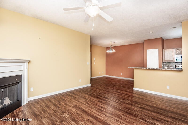 9208 Hawthorne Pointe Dr #102, Louisville, KY 40272