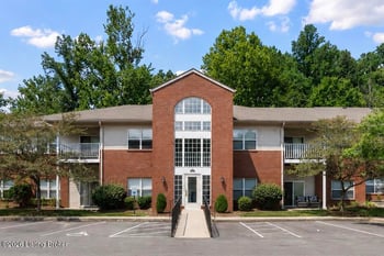 9208 Hawthorne Pointe Dr #203, Louisville, KY 40272