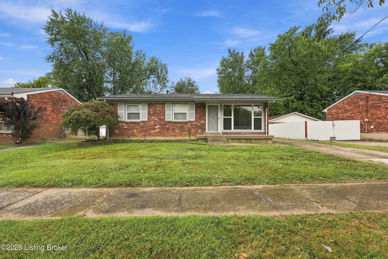9210 Fawnridge Pl, Louisville, KY 40229
