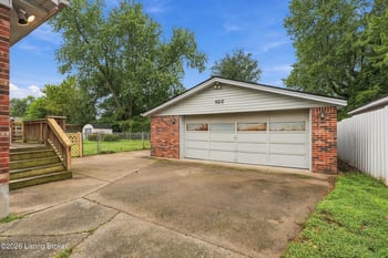 9210 Fawnridge Pl, Louisville, KY 40229