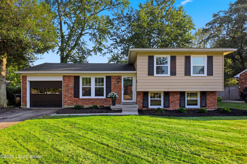 9210 Glover Ln, Louisville, KY 40242