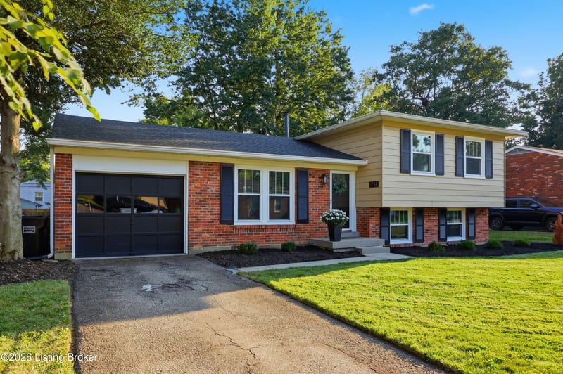 9210 Glover Ln, Louisville, KY 40242