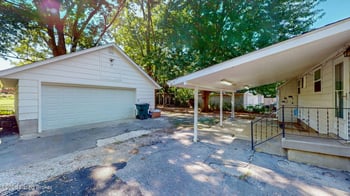 9212 Vevey Rd, Louisville, KY 40291