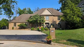 9214 Woodhurst Ct, Louisville, KY 40222