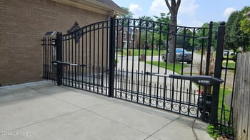 9214 Woodhurst Ct, Louisville, KY 40222