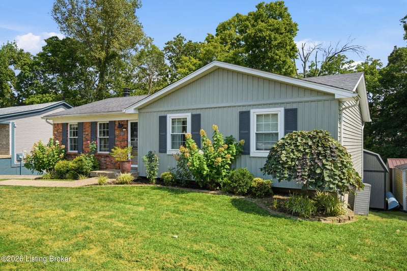 9218 Watterson Trl, Louisville, KY 40299