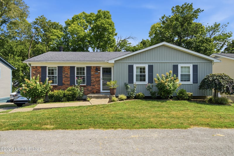 9218 Watterson Trl, Louisville, KY 40299