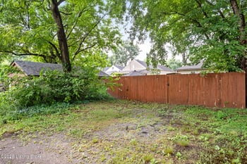 922 W Evelyn Ave, Louisville, KY 40215