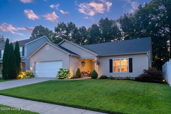 9225 River Trail Dr, Louisville, KY 40229
