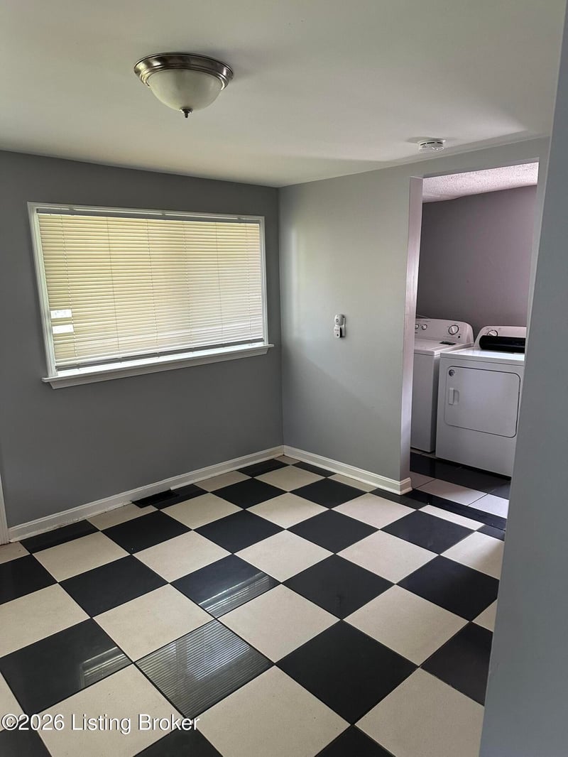 925 Brentwood Ave, Louisville, KY 40215