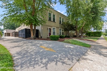 925 E 7th St #APT 104, Jeffersonville, IN 47130