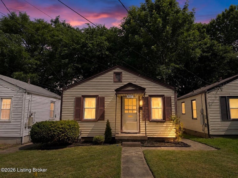 927 Beecher St, Louisville, KY 40215