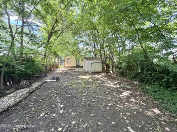 927 Beecher St, Louisville, KY 40215