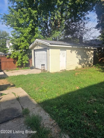 927 Bland Ave, Shelbyville, KY 40065