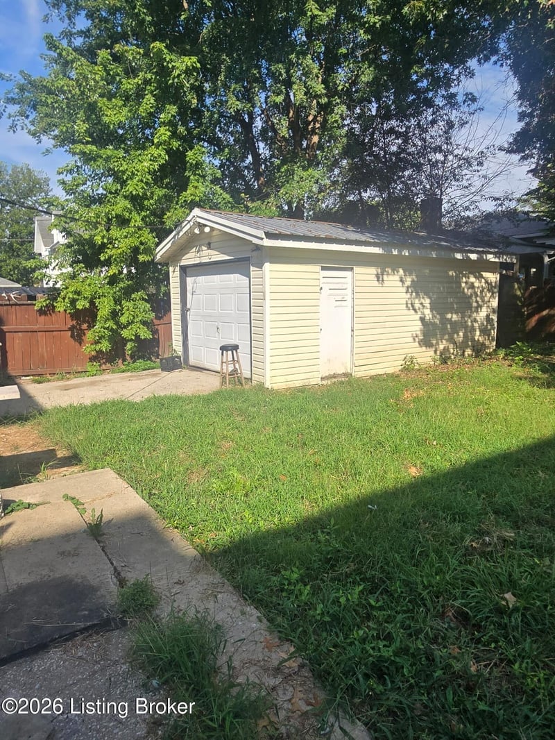 927 Bland Ave, Shelbyville, KY 40065