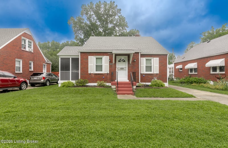 929 Ardmore Dr, Louisville, KY 40217