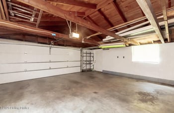 929 Ardmore Dr, Louisville, KY 40217