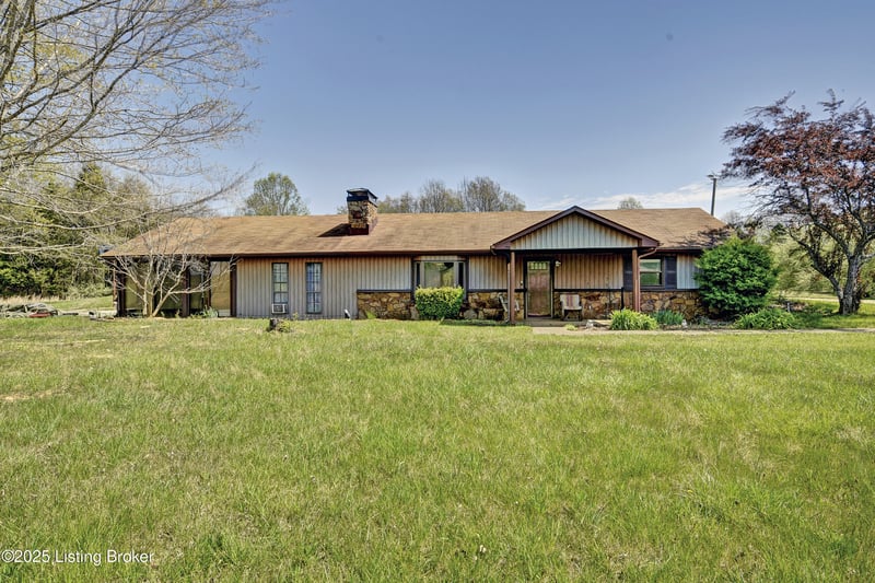930 Fort Ave, Vine Grove, KY 40175