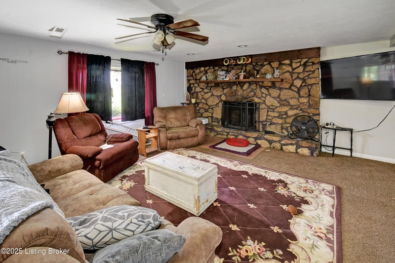 930 Fort Ave, Vine Grove, KY 40175