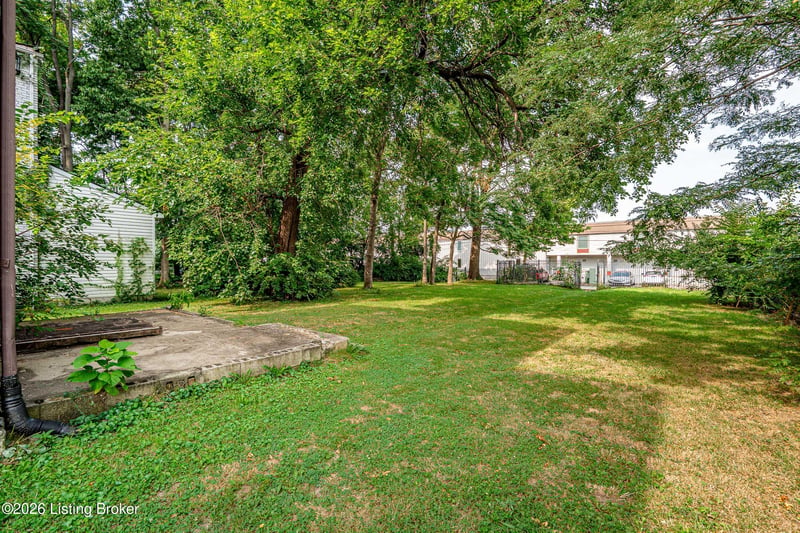 930 S 1st St, Louisville, KY 40203