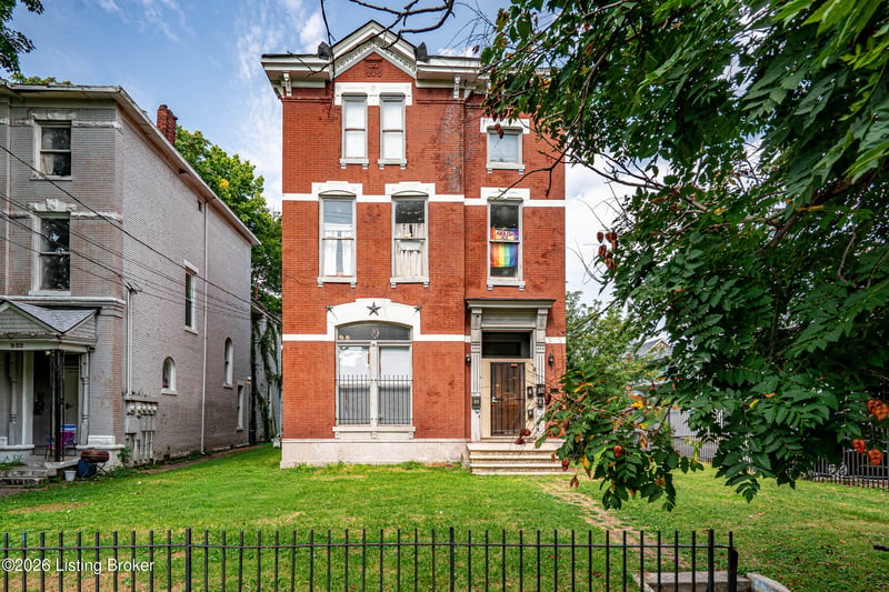 930 S 1st St, Louisville, KY 40203