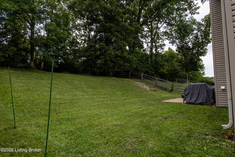 930 Woodland Ridge Cir, La Grange, KY 40031