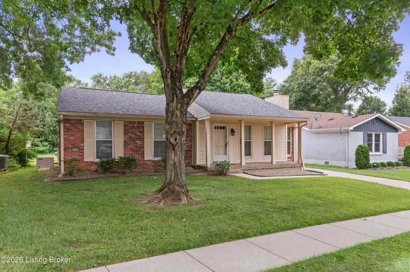 9302 Marse Henry Dr, Jeffersontown, KY 40299