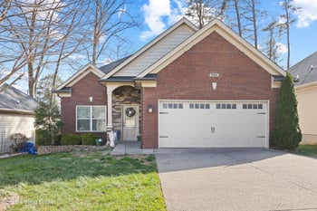 9324 Fernhill Dr, Louisville, KY 40291