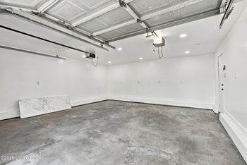 934 Palatka Rd, Louisville, KY 40214
