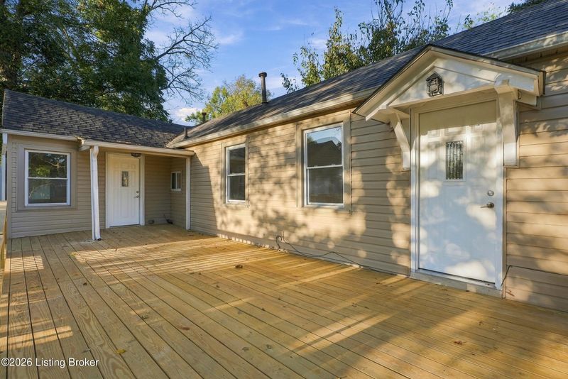 934 Palatka Rd, Louisville, KY 40214