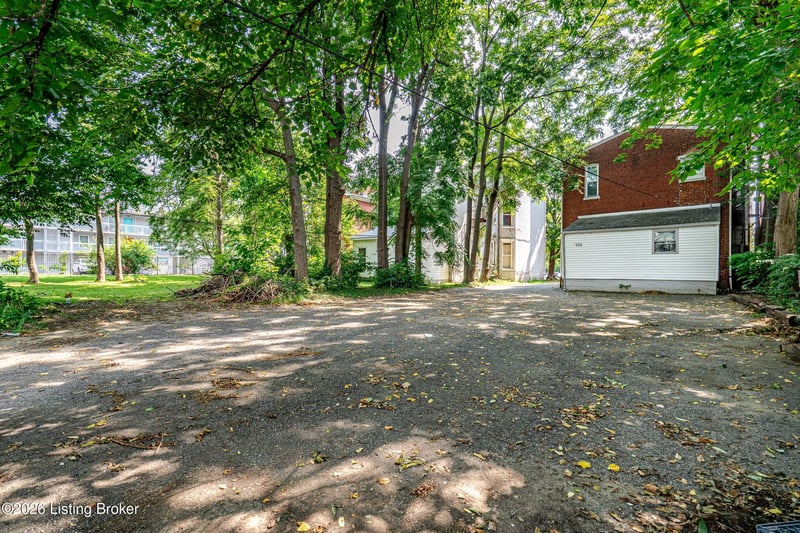 936 S 1st St, Louisville, KY 40203