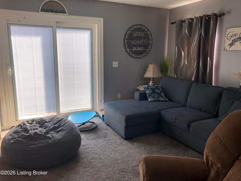 938 Poplar Tc, Elizabethtown, KY 42701