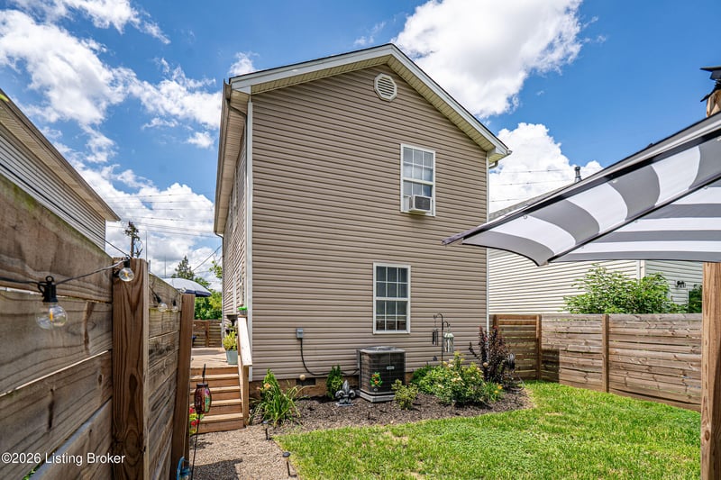 939 S Clay St, Louisville, KY 40203