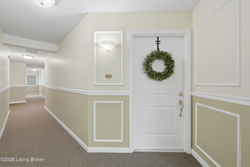 9405 Magnolia Ridge Dr #204, Louisville, KY 40291