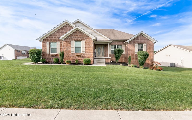 9409 Mossy Creek Way, Louisville, KY 40229