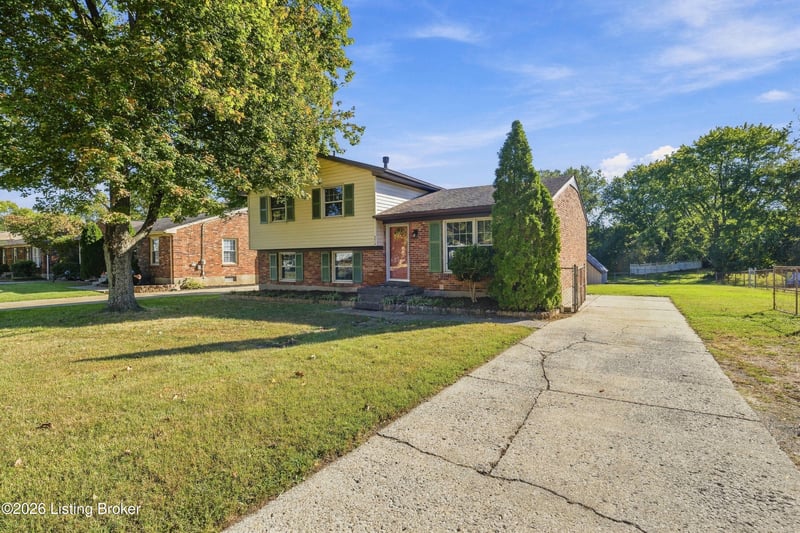 9416 Fairground Rd, Louisville, KY 40291