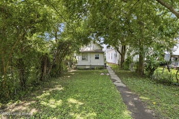 944 E Maple St, Jeffersonville, IN 47130