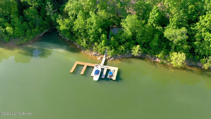 95 Clees Point Dr, Leitchfield, KY 42754