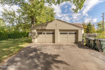 9507 Sue Helen Dr, Louisville, KY 40299