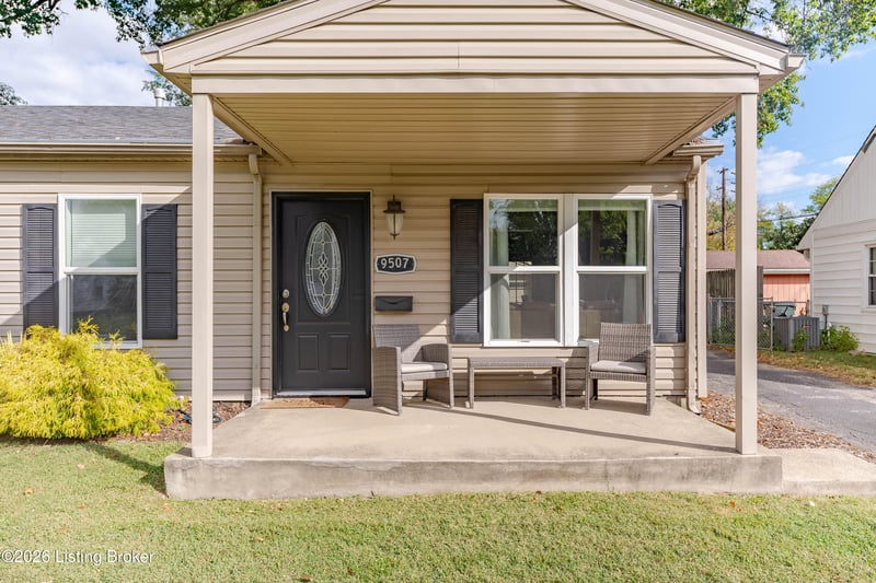 9507 Sue Helen Dr, Louisville, KY 40299