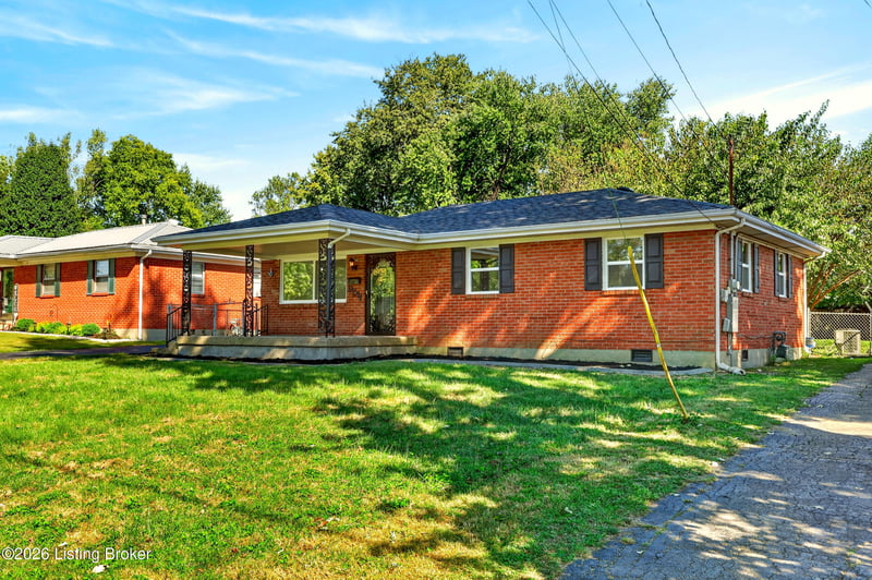 9511 Titan Dr, Louisville, KY 40229