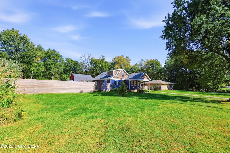 9517 Keys Ferry Rd, Louisville, KY 40118