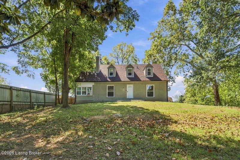 952 Palatka Rd, Louisville, KY 40214
