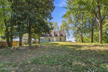 952 Palatka Rd, Louisville, KY 40214