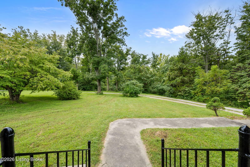 9523 Fern Creek Rd, Louisville, KY 40291