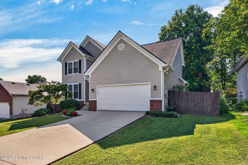 9524 Poplar Hill Dr, Crestwood, KY 40014